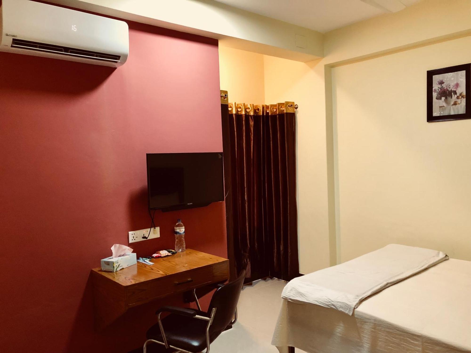 Q Palace Hotel Comilla Exterior photo