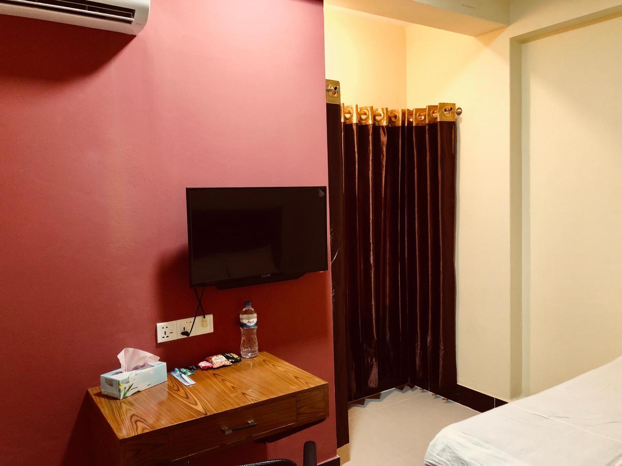 Q Palace Hotel Comilla Exterior photo